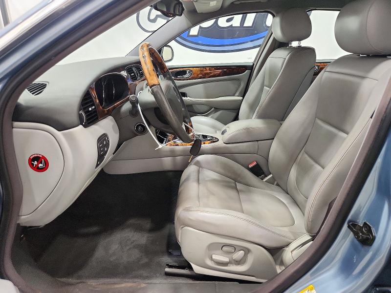 Продаж на аукціоні авто 2004 Jaguar Xj8, vin: SAJWA71C44SG22852, номер лоту: 71694916