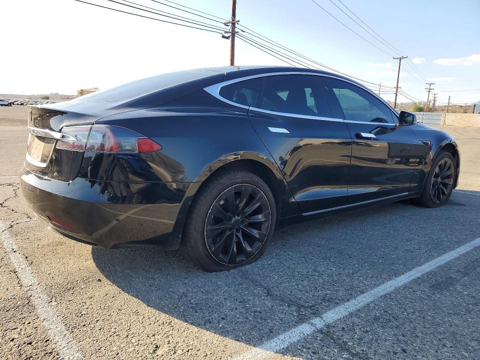 Продажа на аукционе авто 2017 Tesla Model S, vin: 5YJSA1E11HF231127, номер лота: 72194376