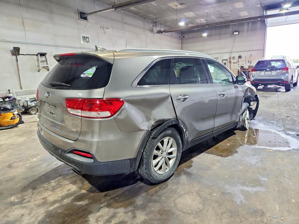 Продажа на аукционе авто 2016 Kia Sorento, vin: 5XYPG4A38GG017501, номер лота: 70151826