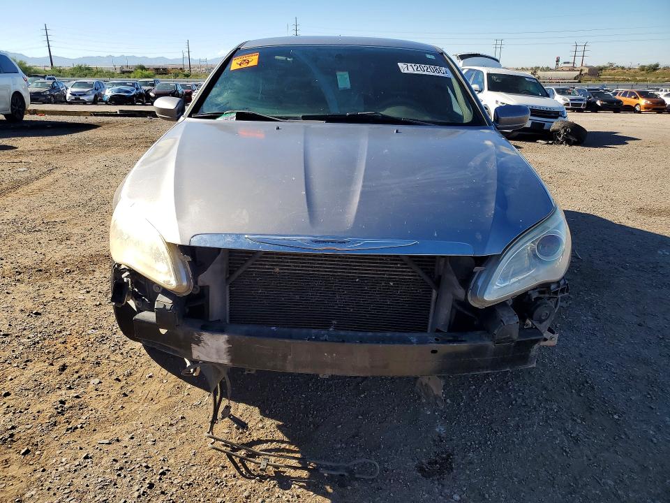 Продажа на аукционе авто 2013 Chrysler 200, vin: 1C3CCBAB3DN647313, номер лота: 71202086