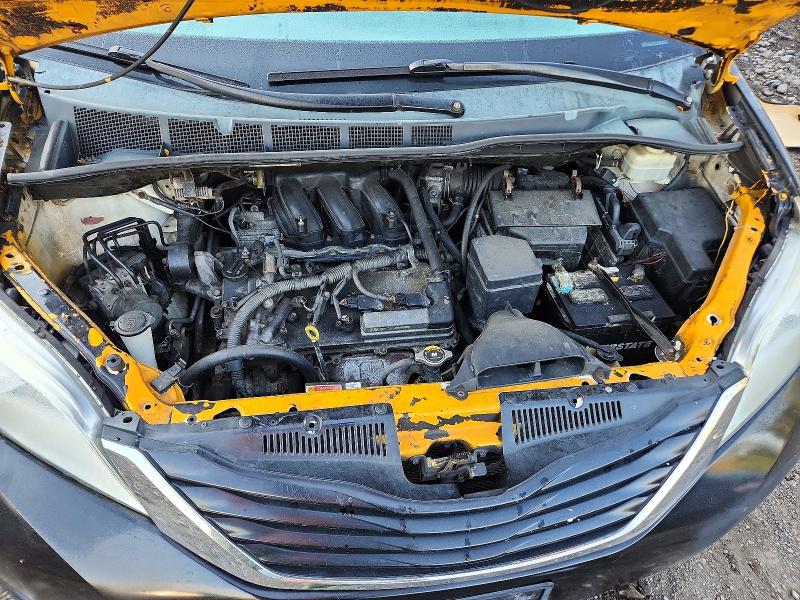2013 Toyota Sienna მანქანა იყიდება აუქციონზე, vin: 5TDZK3DCXDS289771, აუქციონის ნომერი: 72149466