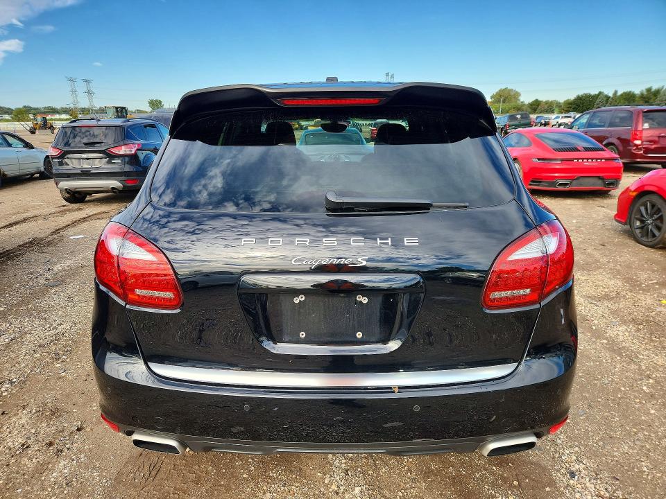 71023126 :رقم المزاد ، WP1AA2A24ELA91940 vin ، 2014 Porsche Cayenne مزاد بيع