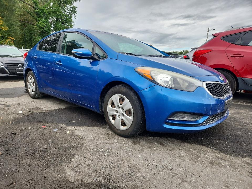 70945466 :رقم المزاد ، KNAFX4A64F5314064 vin ، 2015 Kia Forte مزاد بيع