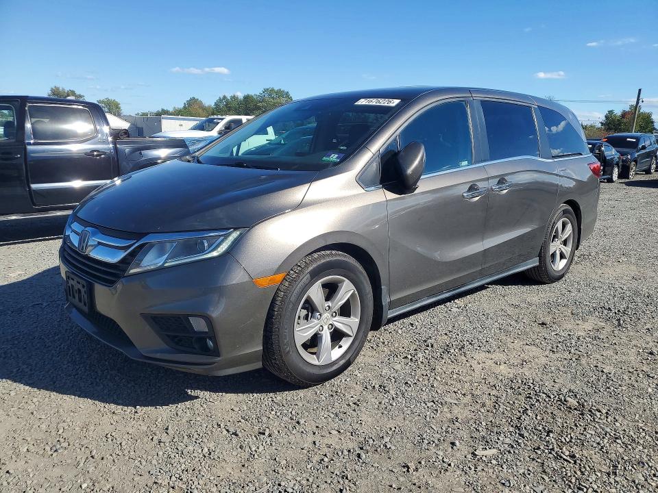 2018 Honda Odyssey მანქანა იყიდება აუქციონზე, vin: 5FNRL6H70JB069177, აუქციონის ნომერი: 71676226