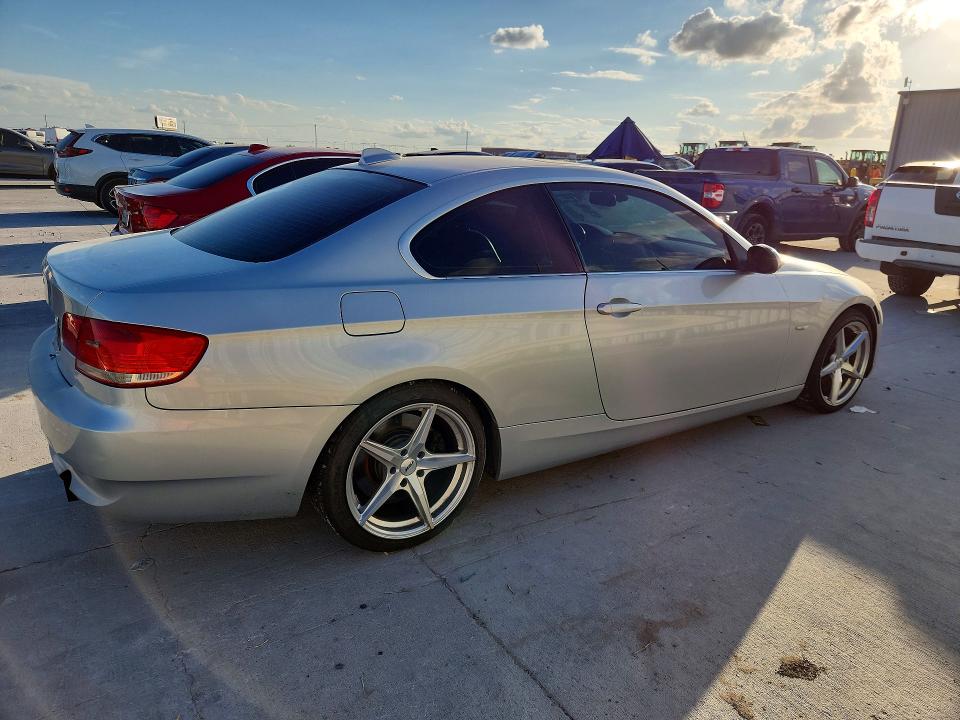 2007 Bmw 335 მანქანა იყიდება აუქციონზე, vin: WBAWB73567P035368, აუქციონის ნომერი: 72330236