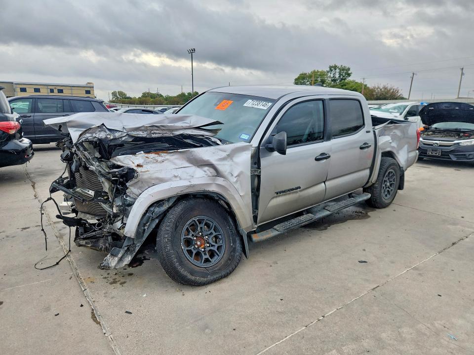 71238146 :رقم المزاد ، 5TFAZ5CN8MX103999 vin ، 2021 Toyota Tacoma مزاد بيع