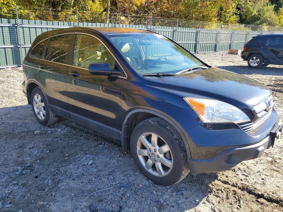70950526 :رقم المزاد ، JHLRE48787C024270 vin ، 2007 Honda Cr-v مزاد بيع