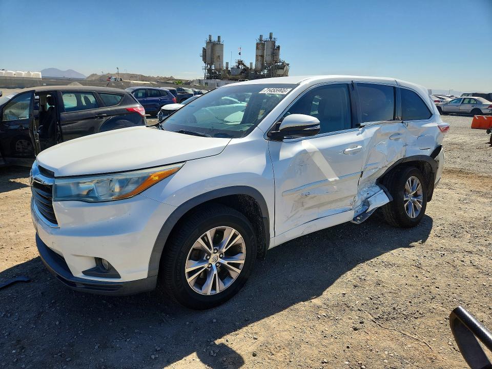 71455906 :رقم المزاد ، 5TDZKRFH5FS071025 vin ، 2015 Toyota Highlander مزاد بيع