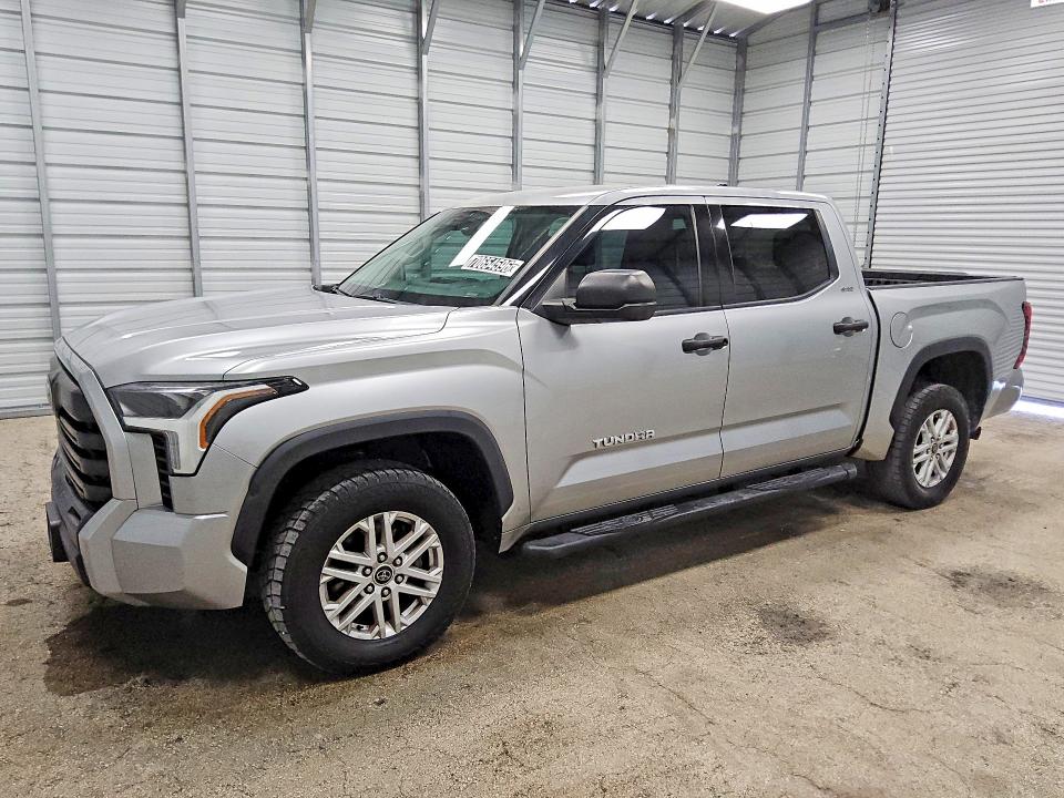Продажа на аукционе авто 2023 Toyota Tundra, vin: 5TFLA5DBXPX058234, номер лота: 70654596