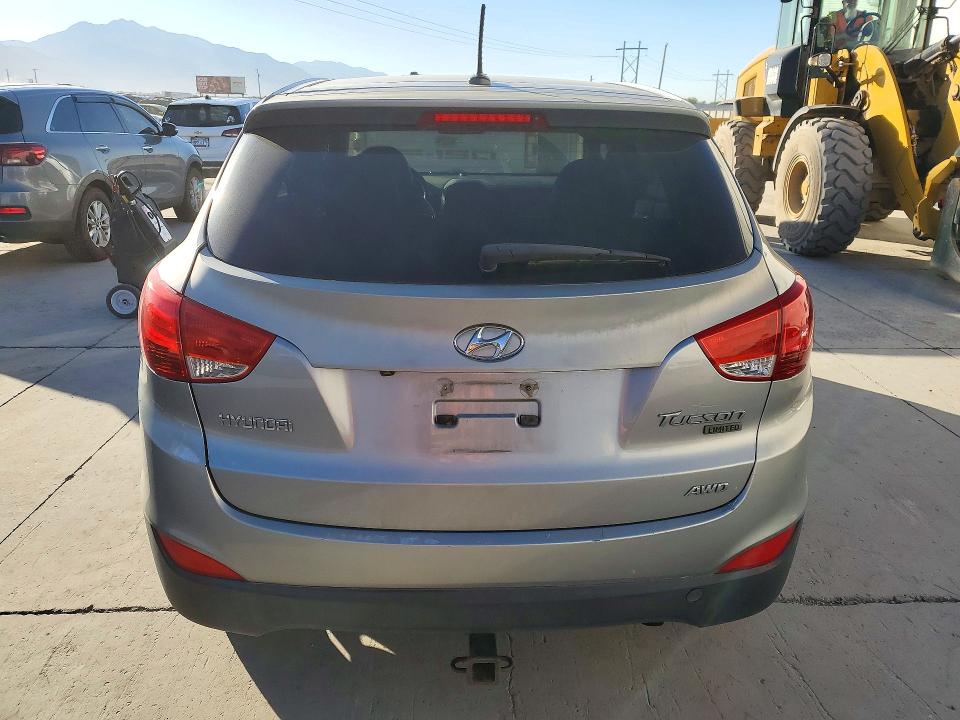2010 Hyundai Tucson მანქანა იყიდება აუქციონზე, vin: KM8JUCAC1AU034084, აუქციონის ნომერი: 71890826