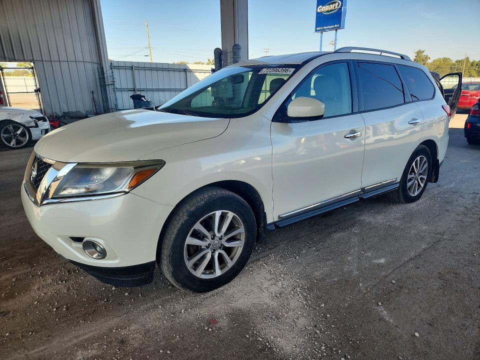 72396396 :رقم المزاد ، 5N1AR2MMXFC661685 vin ، 2015 Nissan Pathfinder مزاد بيع
