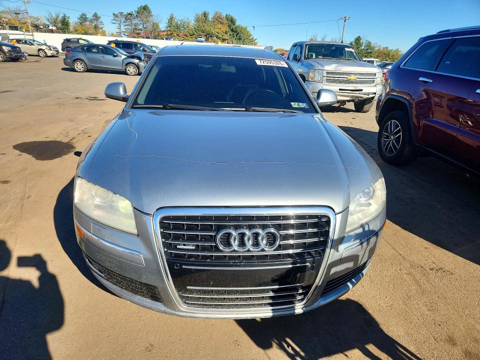 Продажа на аукционе авто 2010 Audi A8, vin: WAURVAFA1AN007328, номер лота: 72595326