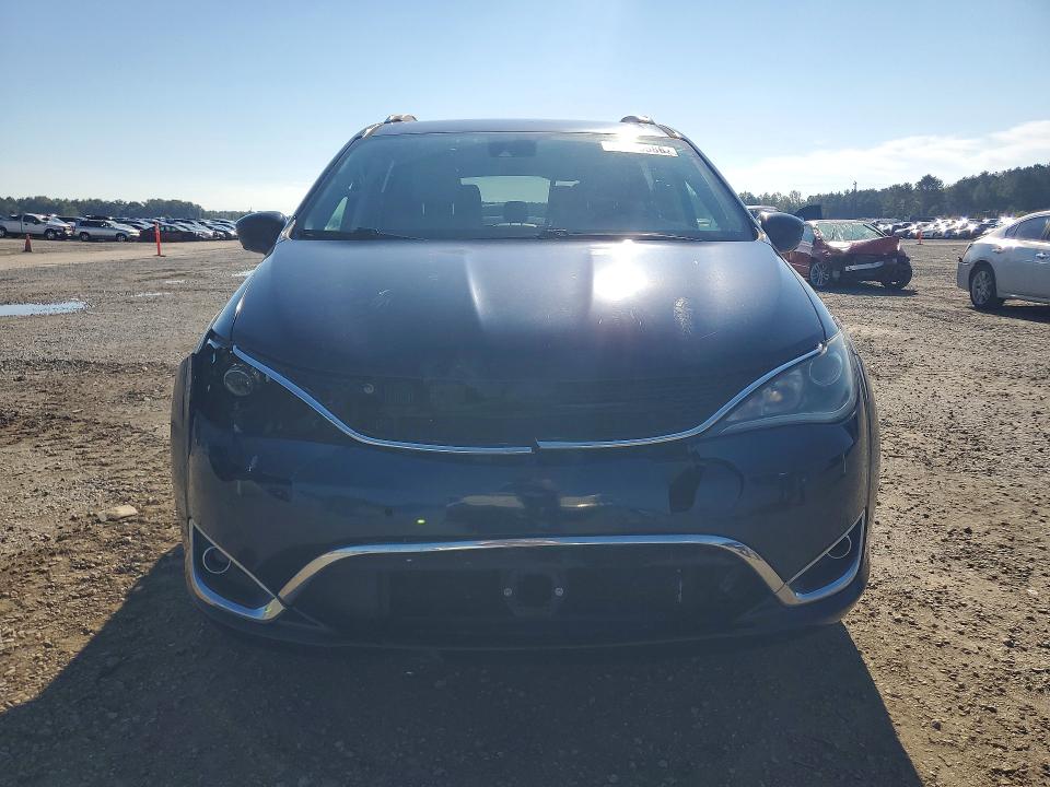 Продажа на аукционе авто 2018 Chrysler Pacifica, vin: 2C4RC1EG5JR108518, номер лота: 71553586