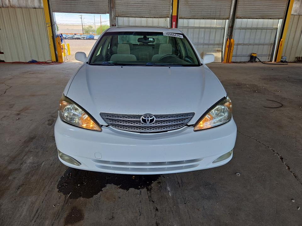 70566476 :رقم المزاد ، 4T1BE30K83U247899 vin ، 2003 Toyota Camry مزاد بيع