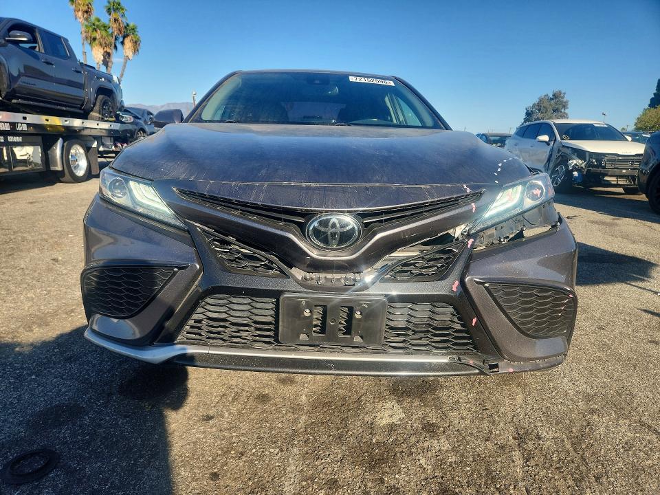 2021 Toyota Camry მანქანა იყიდება აუქციონზე, vin: 4T1K61AK9MU604668, აუქციონის ნომერი: 72152596