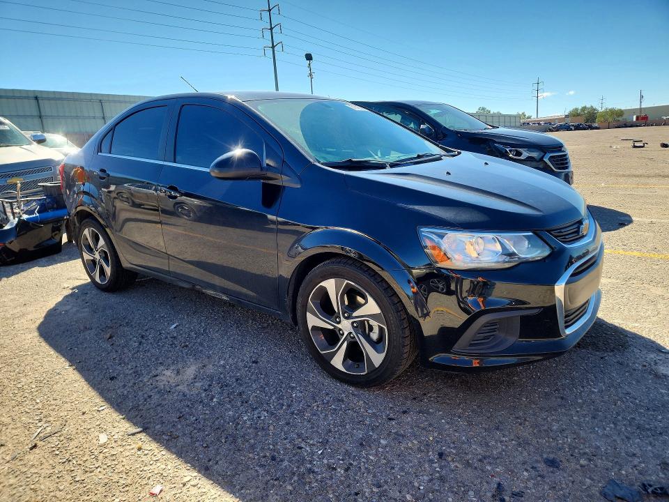 71420416 :رقم المزاد ، 1G1JF5SB4H4124221 vin ، 2017 Chevrolet Sonic مزاد بيع