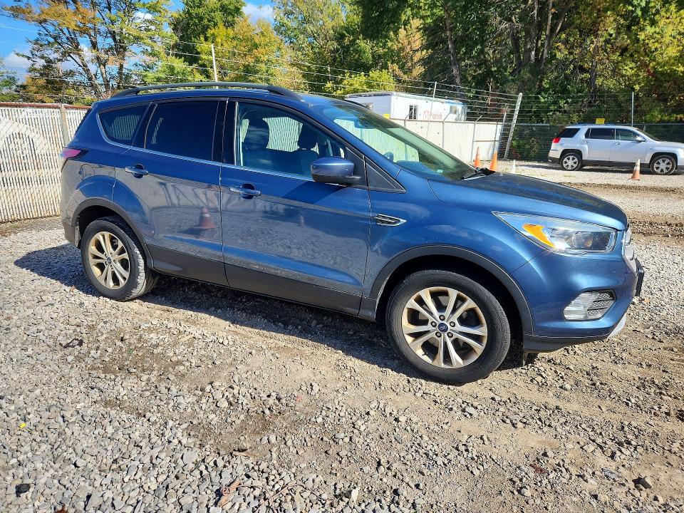 Продаж на аукціоні авто 2018 Ford Escape, vin: 1FMCU9GD4JUC29303, номер лоту: 71945136