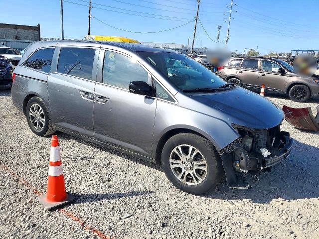 72332806 :رقم المزاد ، 5FNRL5H67CB138533 vin ، 2012 Honda Odyssey مزاد بيع