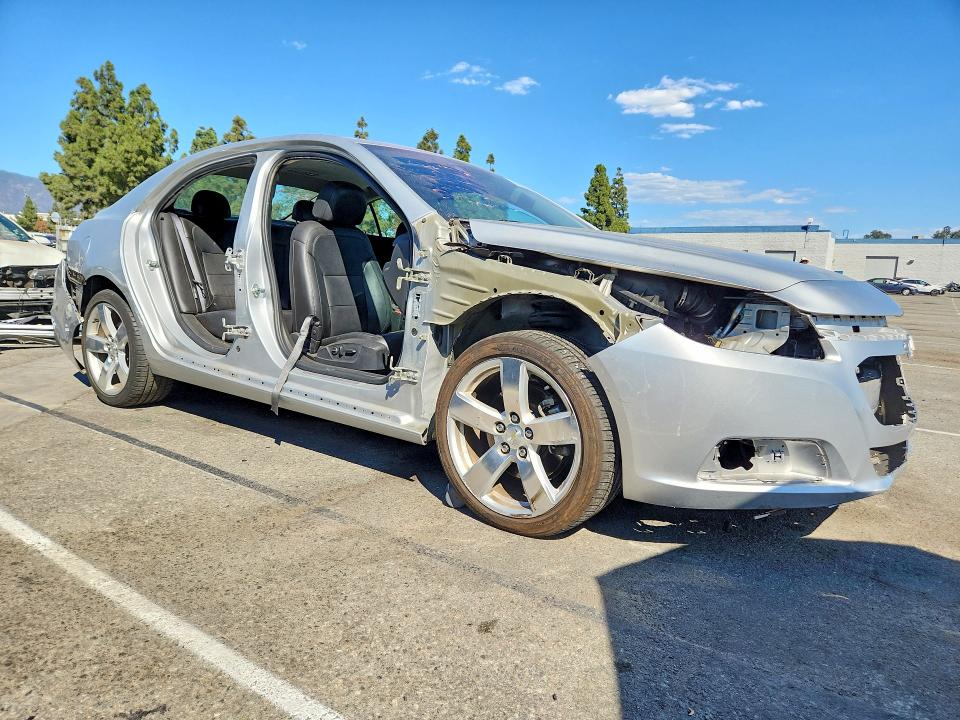 71496986 :رقم المزاد ، 1G11G5SX6FF135702 vin ، 2015 Chevrolet Malibu مزاد بيع