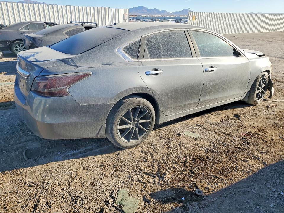 Продаж на аукціоні авто 2015 Nissan Altima, vin: 1N4AL3AP7FN396759, номер лоту: 61647456