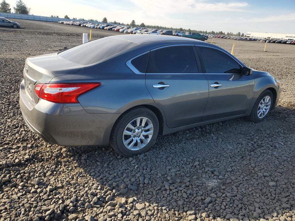 2016 Nissan Altima მანქანა იყიდება აუქციონზე, vin: 1N4AL3AP9GC231180, აუქციონის ნომერი: 74035536