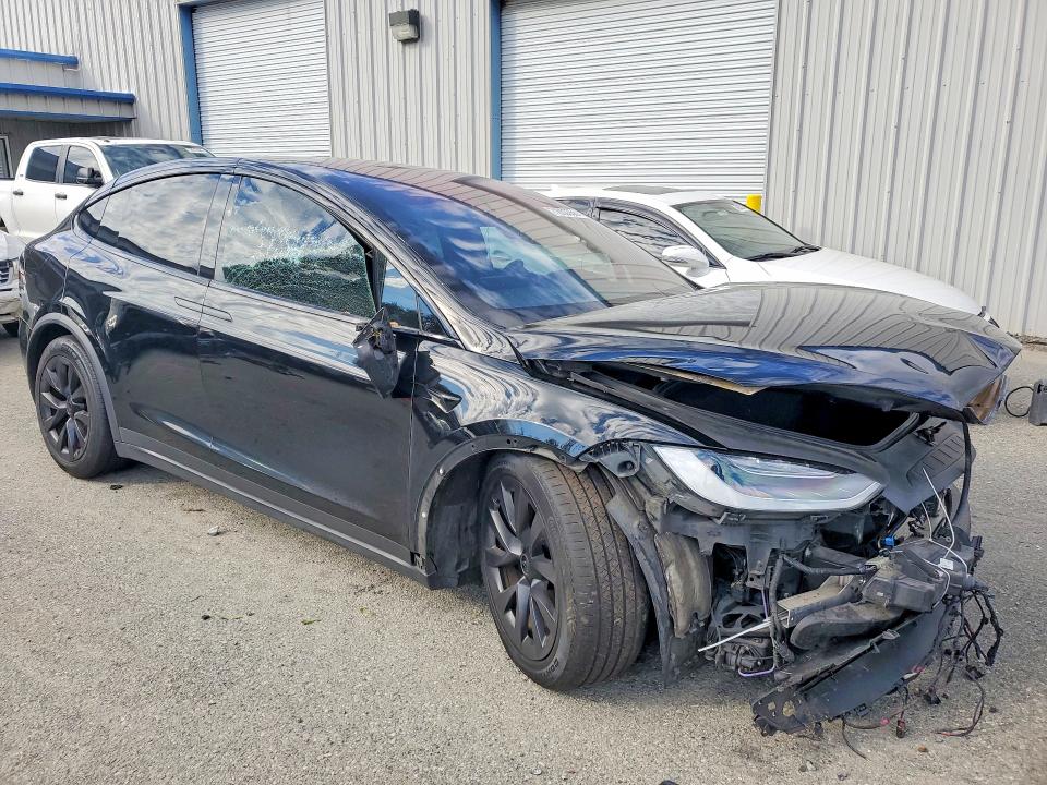 Продажа на аукционе авто 2022 Tesla Model X, vin: 7SAXCBE53NF335321, номер лота: 71053356