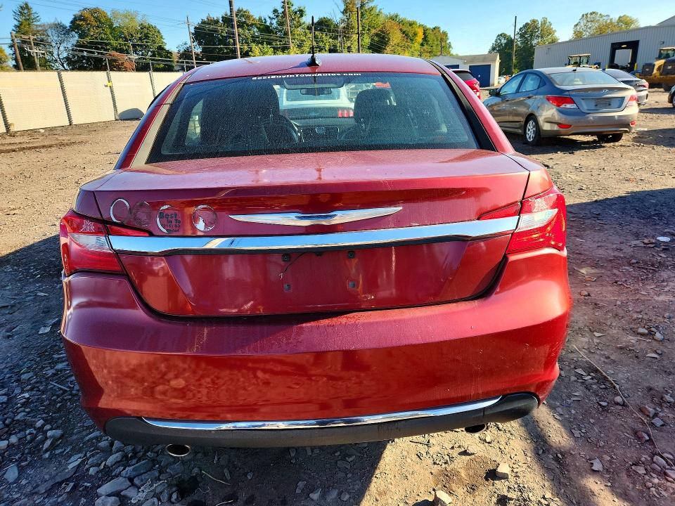 2013 Chrysler 200 მანქანა იყიდება აუქციონზე, vin: 1C3CCBCG7DN504518, აუქციონის ნომერი: 72349886