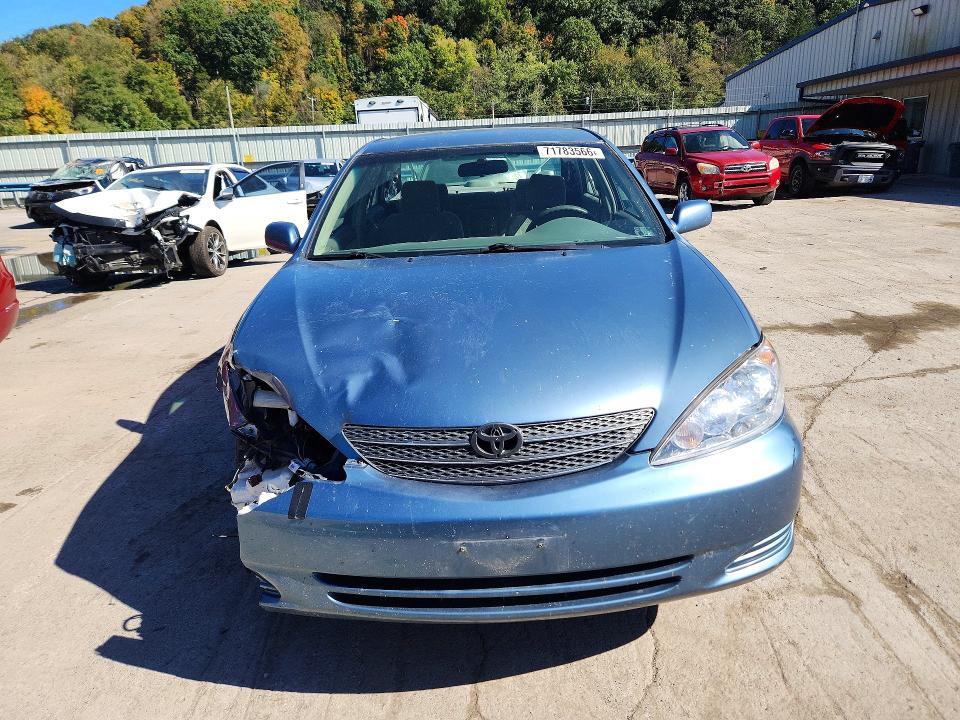2004 Toyota Camry მანქანა იყიდება აუქციონზე, vin: 4T1BE32K24U879599, აუქციონის ნომერი: 71783566