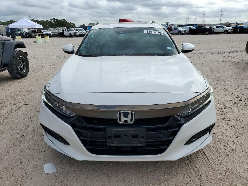 Продажа на аукционе авто 2018 Honda Accord, vin: 1HGCV2F31JA051385, номер лота: 72570816