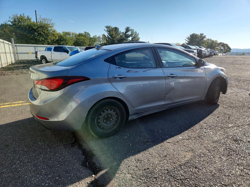 Продаж на аукціоні авто 2016 Hyundai Elantra, vin: KMHDH4AE1GU486165, номер лоту: 72800026