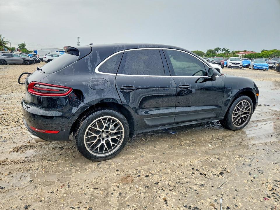 Продаж на аукціоні авто 2017 Porsche Macan, vin: WP1AB2A57HLB10847, номер лоту: 70921896