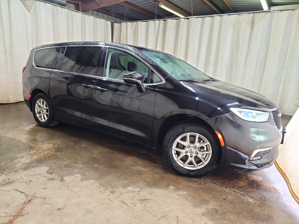 Продаж на аукціоні авто 2024 Chrysler Pacifica, vin: 2C4RC1BG4RR155300, номер лоту: 71847716