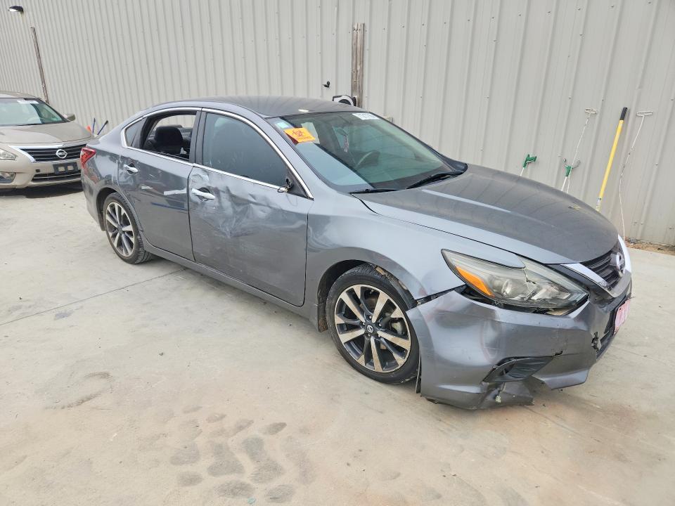 2017 Nissan Altima მანქანა იყიდება აუქციონზე, vin: 1N4AL3AP1HC483409, აუქციონის ნომერი: 71217766