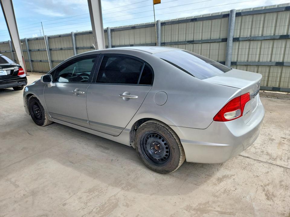 70918546 :رقم المزاد ، 19XFA1F53BE032452 vin ، 2011 Honda Civic مزاد بيع
