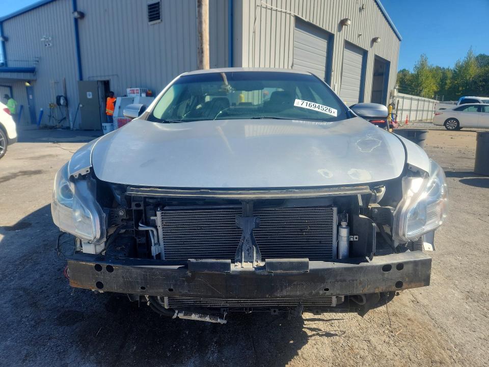 71694526 :رقم المزاد ، 1N4AA5AP0BC849711 vin ، 2011 Nissan Maxima مزاد بيع