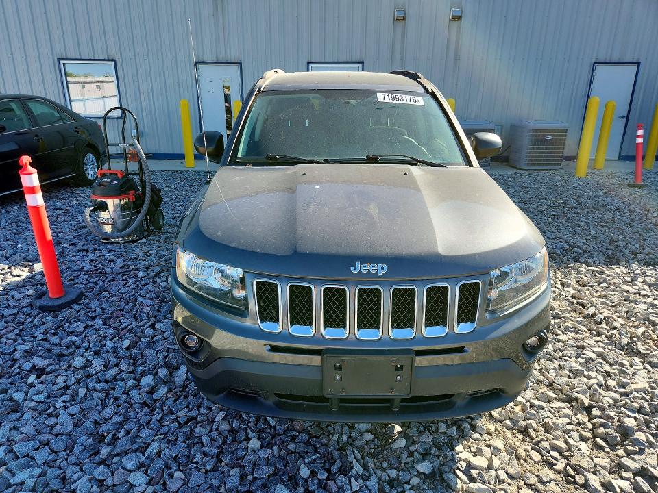 Auction sale of the 2015 Jeep Compass, vin: 1C4NJDBB1FD239101, lot number: 71993176