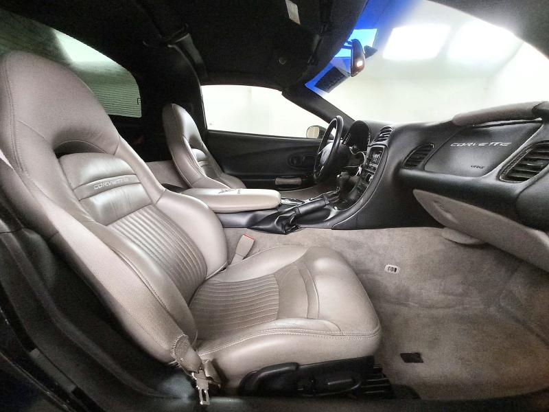 72562926 :رقم المزاد ، 1G1YY22GX45133576 vin ، 2004 Chevrolet Corvette مزاد بيع