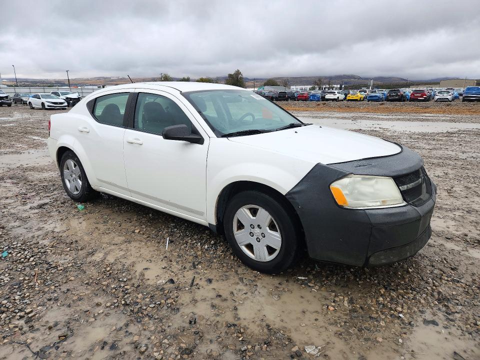 72995506 :رقم المزاد ، 1B3CC4FB4AN201751 vin ، 2010 Dodge Avenger مزاد بيع