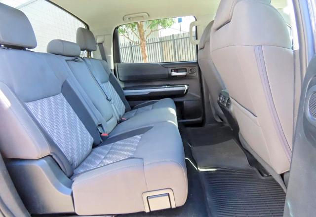 Продажа на аукционе авто 2021 Toyota Tundra, vin: 5TFEY5F11MX286675, номер лота: 71873106