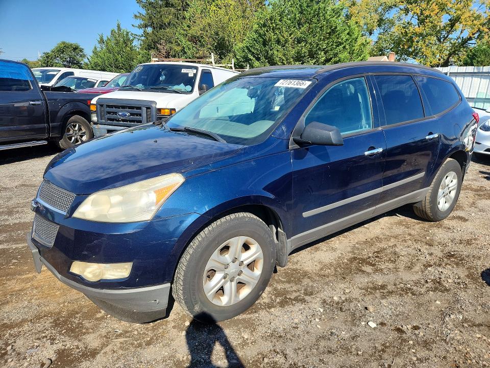 72761366 :رقم المزاد ، 1GNKRFED1BJ402904 vin ، 2011 Chevrolet Traverse مزاد بيع
