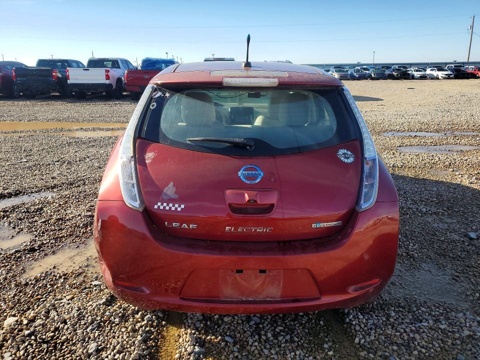 2011 Nissan Leaf მანქანა იყიდება აუქციონზე, vin: JN1AZ0CP7BT000617, აუქციონის ნომერი: 71659666
