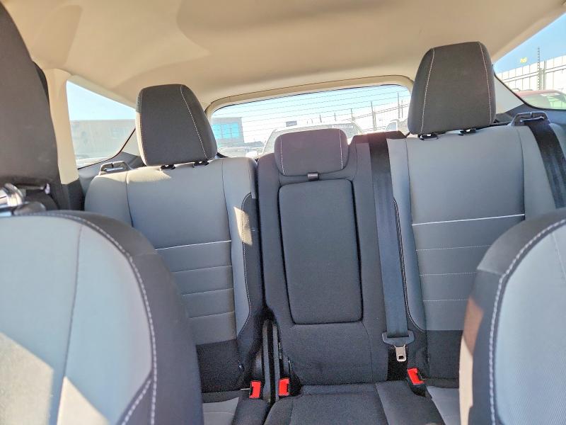 70733936 :رقم المزاد ، 1FMCU9GX5FUC47701 vin ، 2015 Ford Escape مزاد بيع