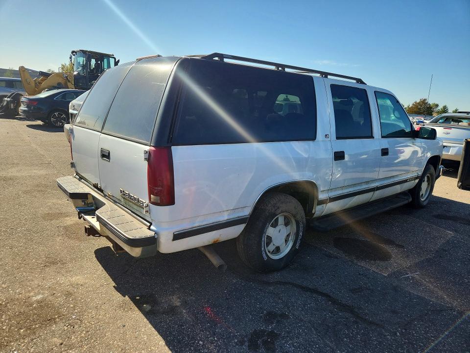 73394746 :رقم المزاد ، 3GNEC16R8XG261267 vin ، 1999 Chevrolet Suburban مزاد بيع