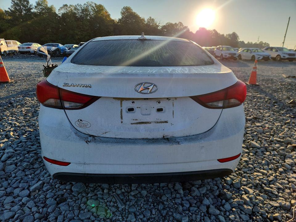 Продажа на аукционе авто 2015 Hyundai Elantra, vin: 5NPDH4AE4FH586662, номер лота: 71057306
