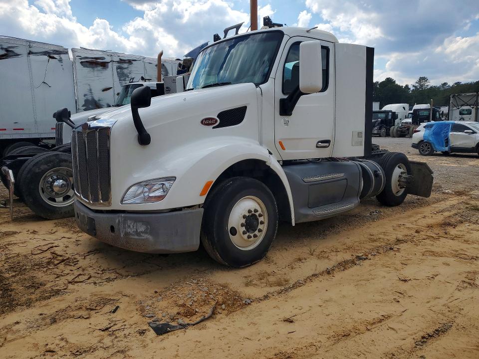 2017 Peterbilt 579 მანქანა იყიდება აუქციონზე, vin: 1XPBA48X5HD428874, აუქციონის ნომერი: 69940616