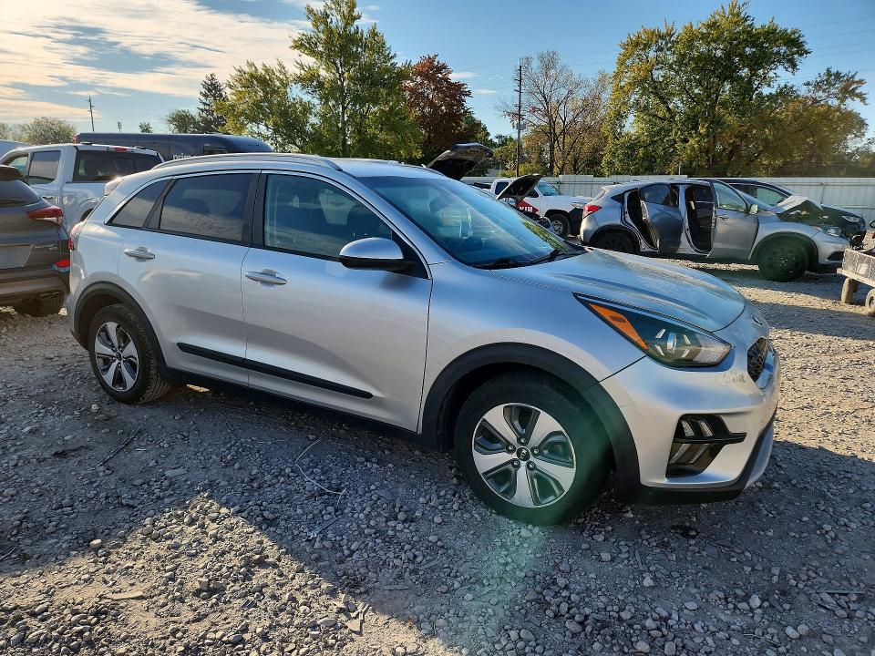 2020 Kia Niro მანქანა იყიდება აუქციონზე, vin: KNDCB3LC1L5397983, აუქციონის ნომერი: 71269126