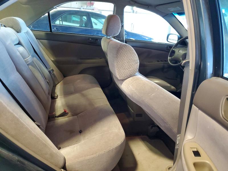 71893376 :رقم المزاد ، 4T1BE32K42U598501 vin ، 2002 Toyota Camry مزاد بيع