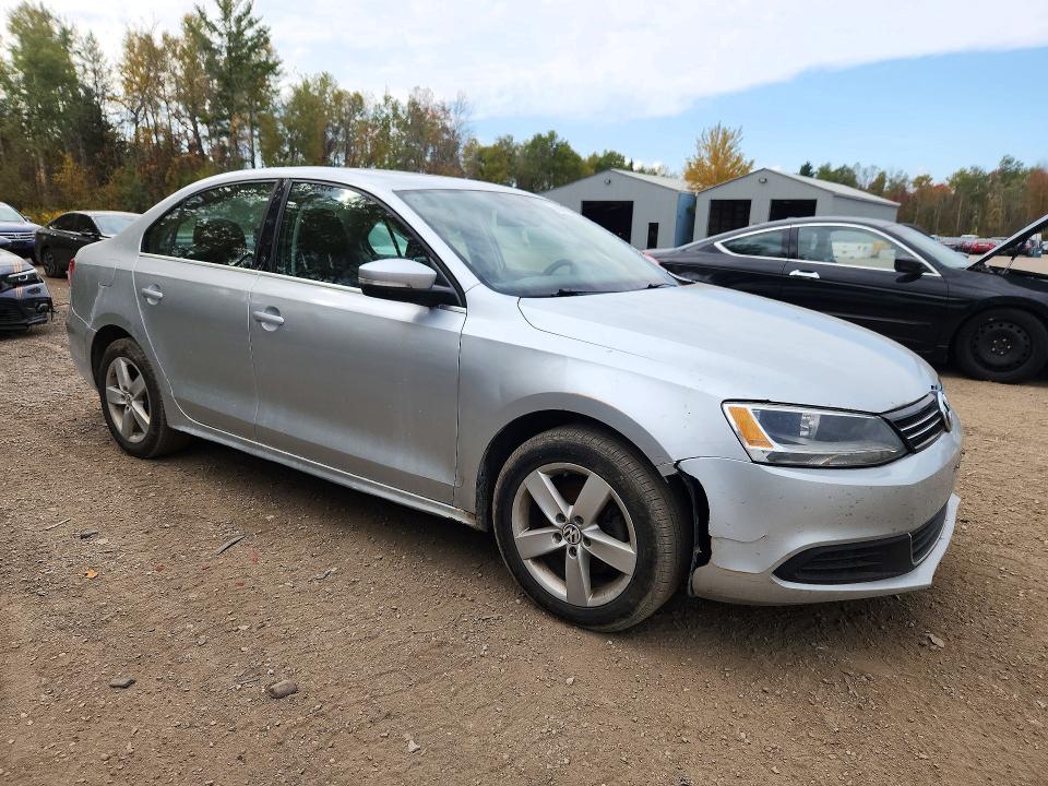 2013 Volkswagen Jetta მანქანა იყიდება აუქციონზე, vin: 3VWLL7AJ3DM381461, აუქციონის ნომერი: 72008206