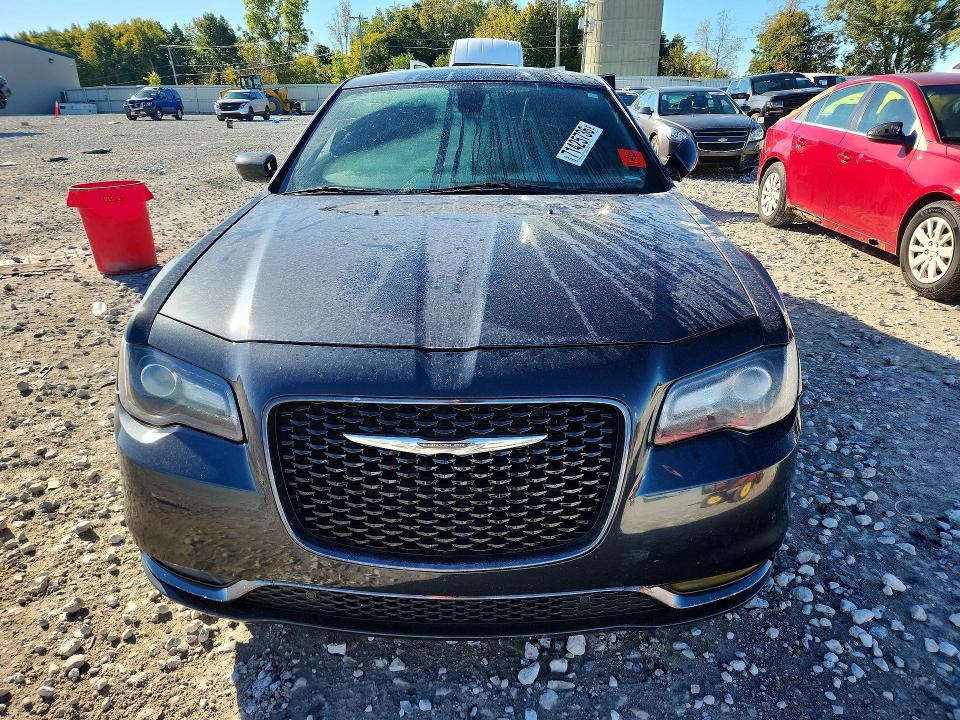 71425736 :رقم المزاد ، 2C3CCAGG5HH553249 vin ، 2017 Chrysler 300 مزاد بيع