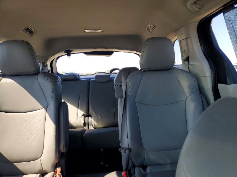 71773836 :رقم المزاد ، 5TDYRKEC8MS013850 vin ، 2021 Toyota Sienna مزاد بيع